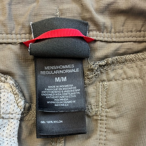 The North Face paramount pants convertible r59-18 - Picture 3 of 4